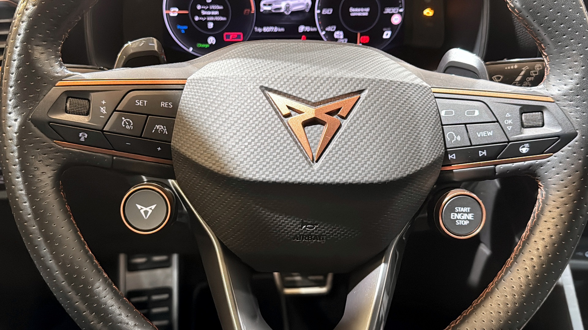 SEAT Cupra AOT635