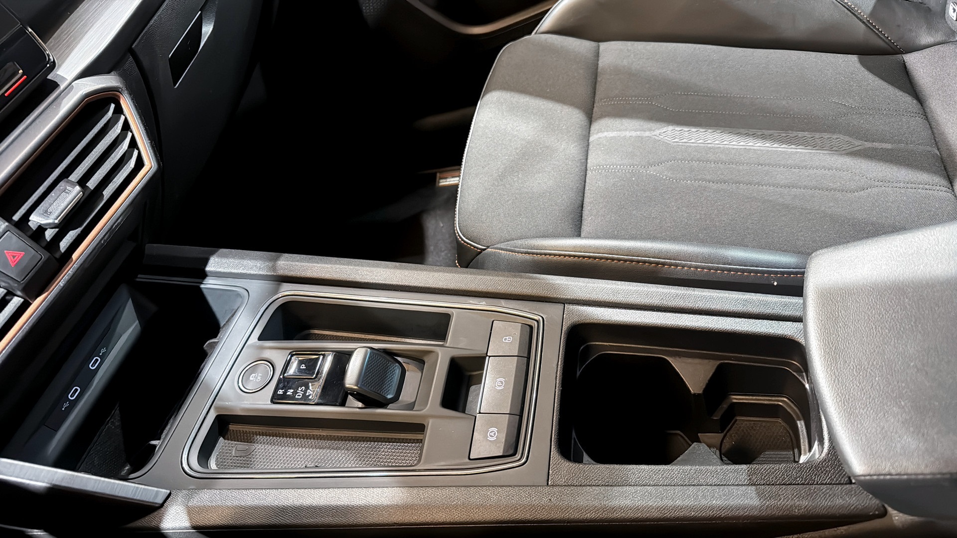 SEAT Cupra AOT635