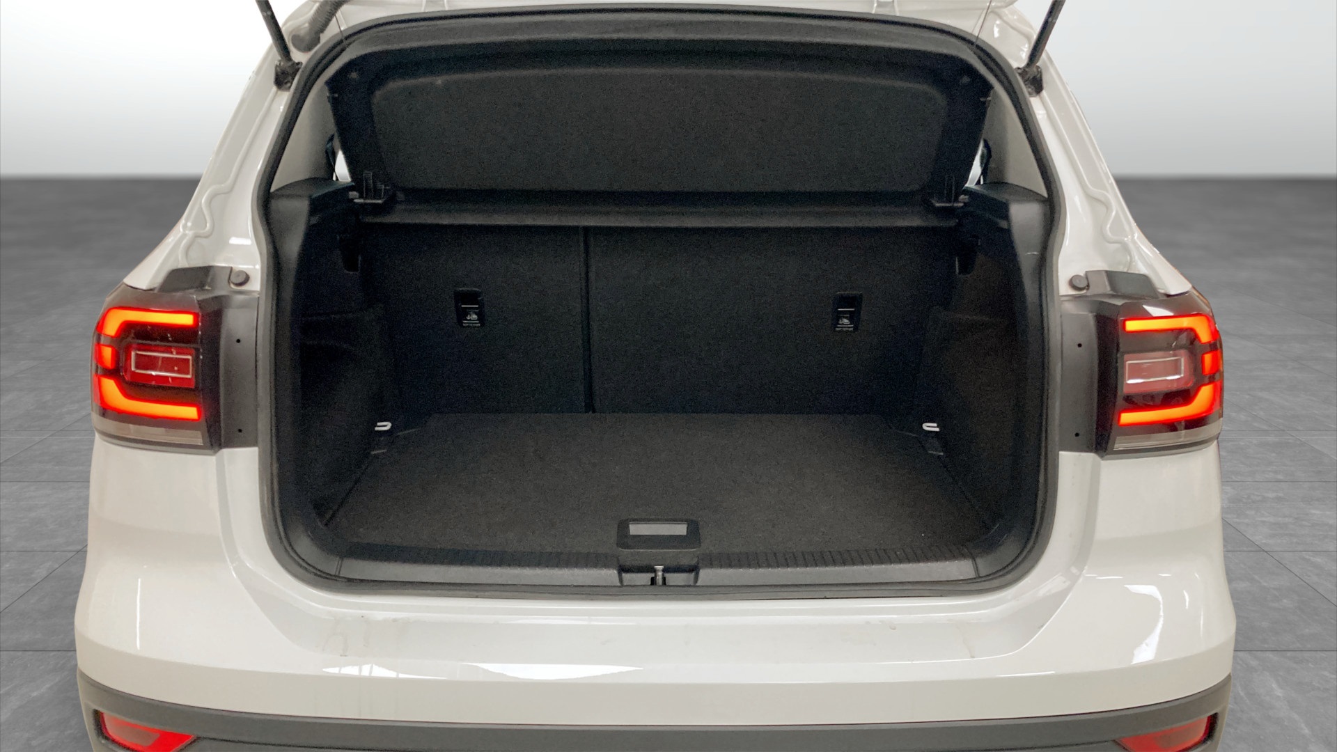 Volkswagen T-Cross APH27L