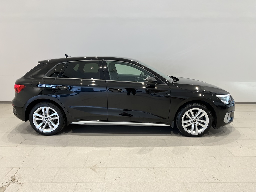 Audi A3 Sportback ARA425