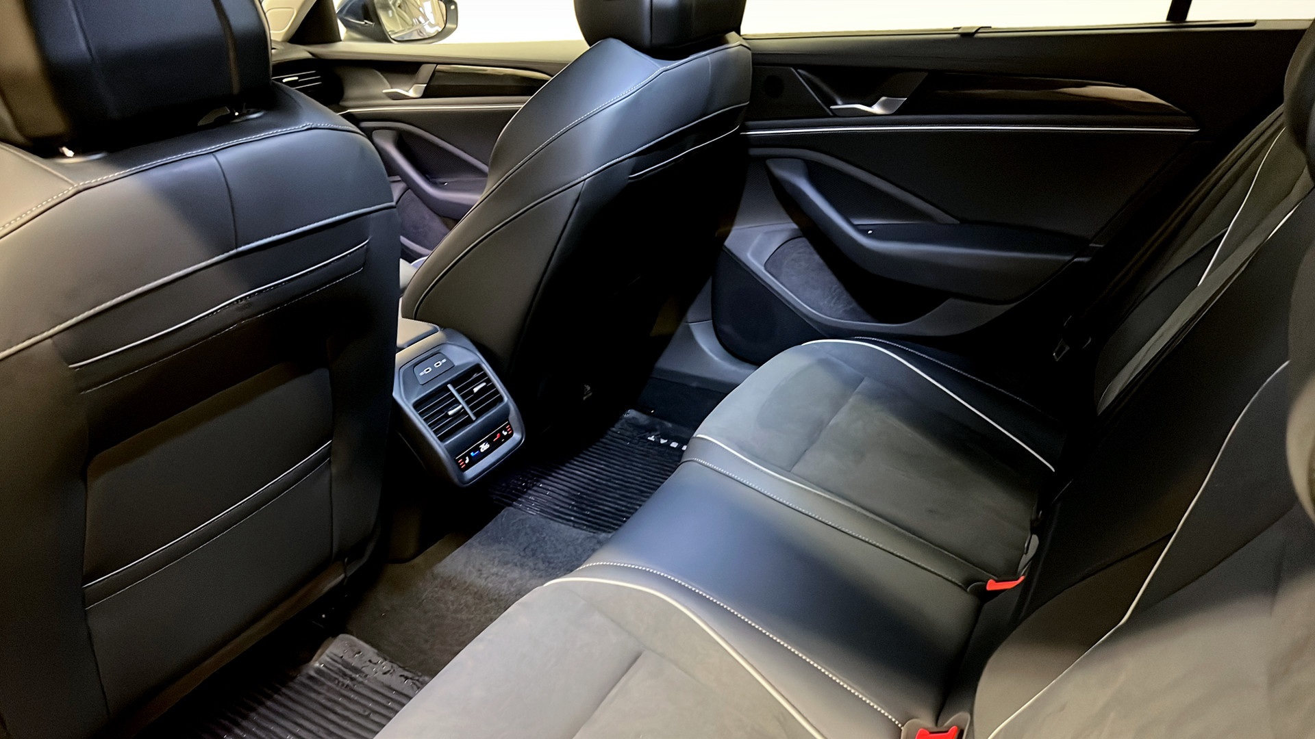 Volkswagen Passat ARF27Z