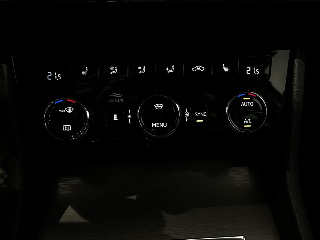 Skoda Superb Combi ARH04C