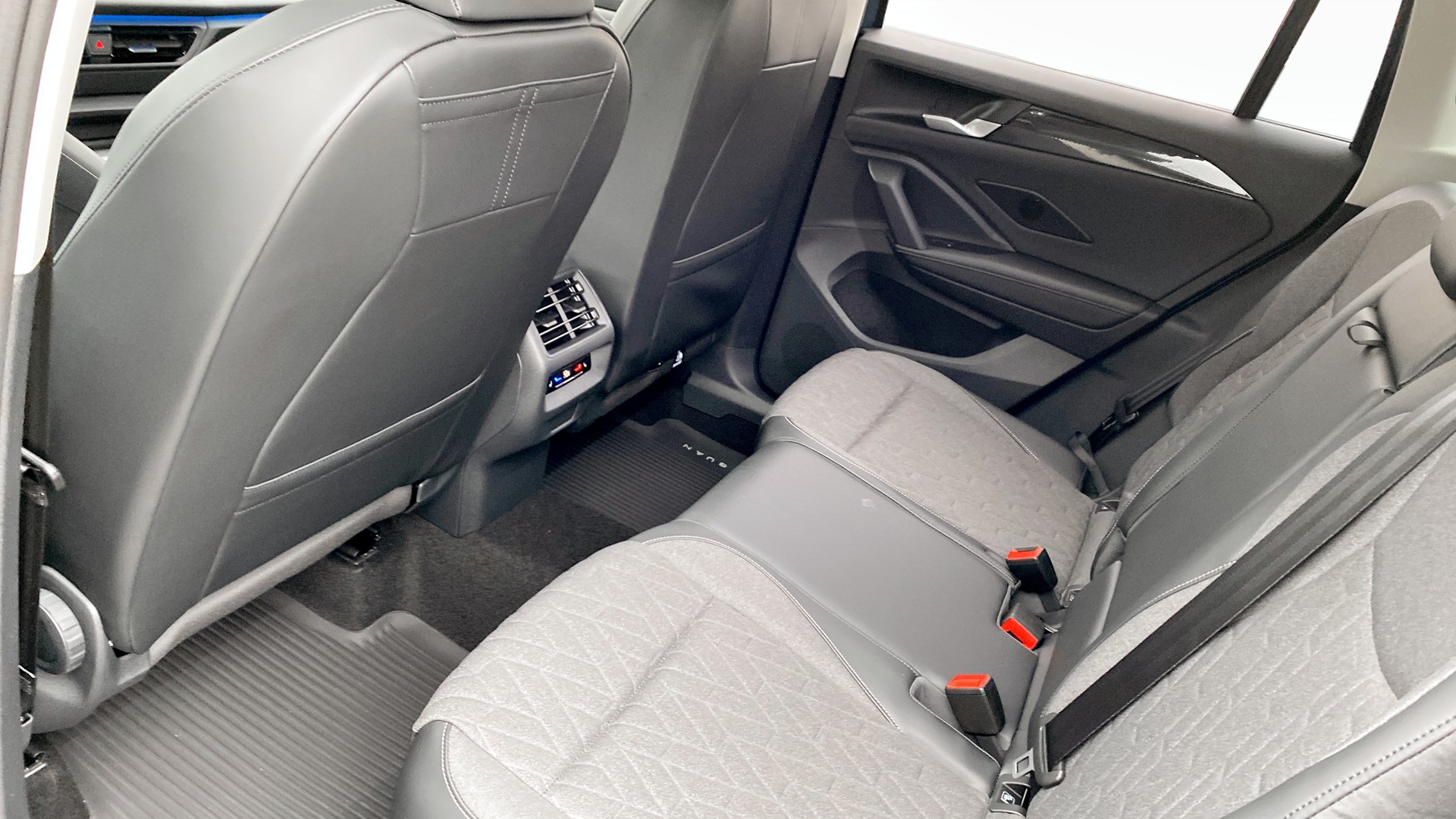 Volkswagen Tiguan ARP28K
