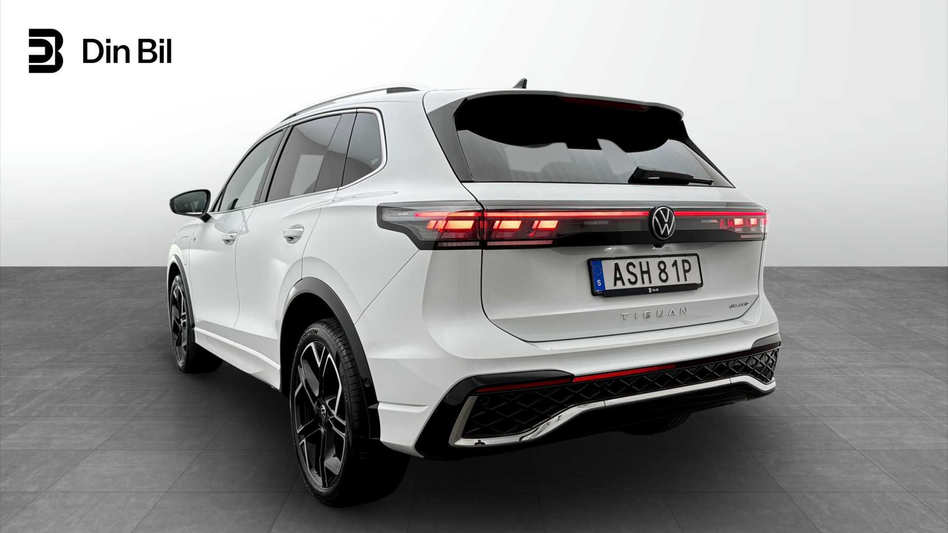 Volkswagen Tiguan ASH81P