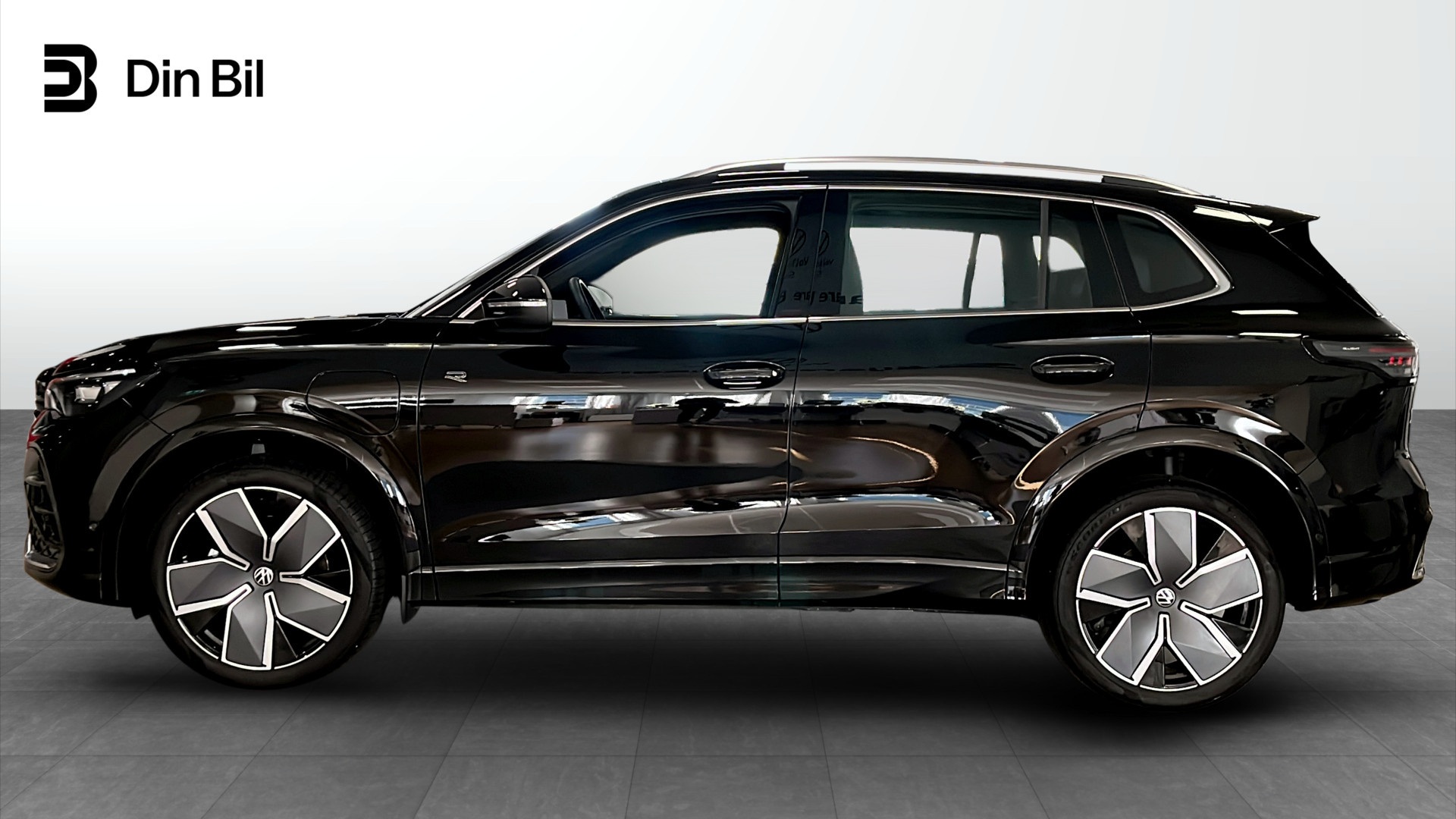Volkswagen Tiguan ASJ07L