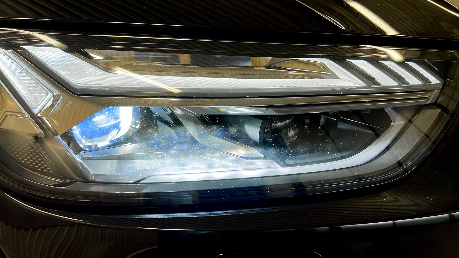 Audi Q5 ASK64S