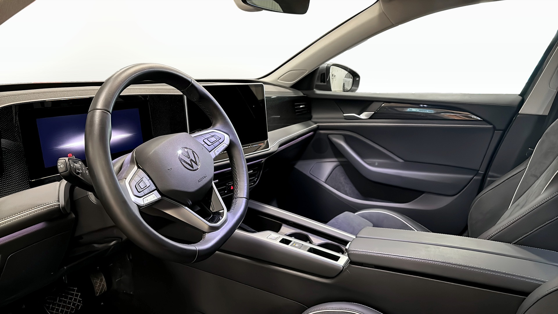 Volkswagen Passat ASL82X