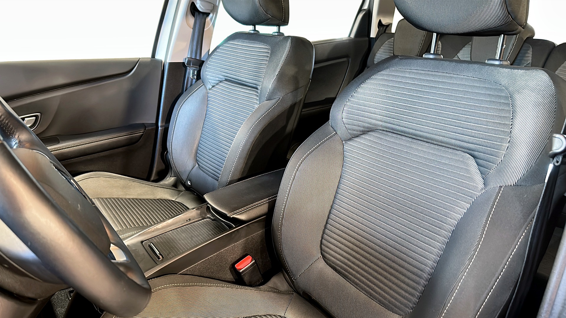 Renault Grand Scenic ASU311