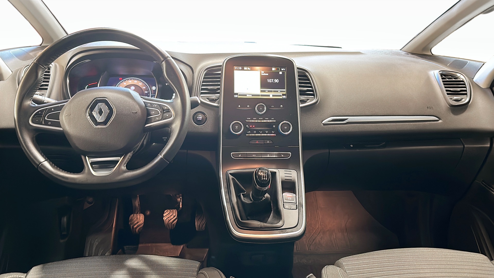 Renault Grand Scenic ASU311