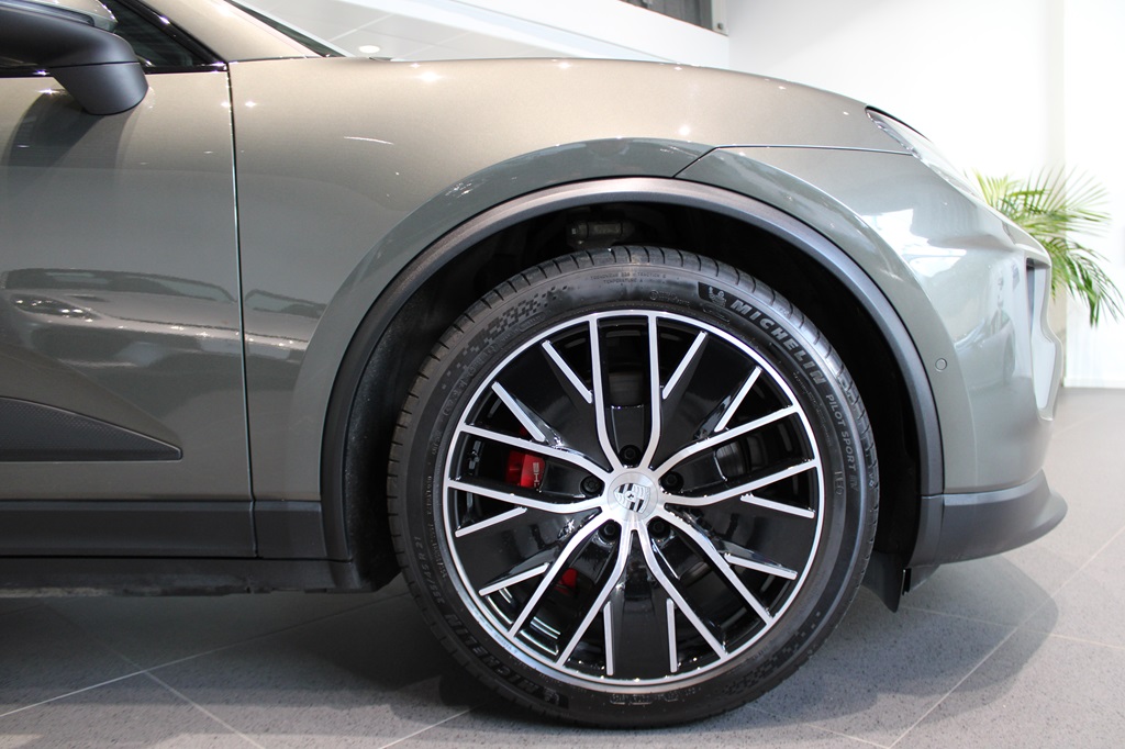 Porsche Macan ATL28D