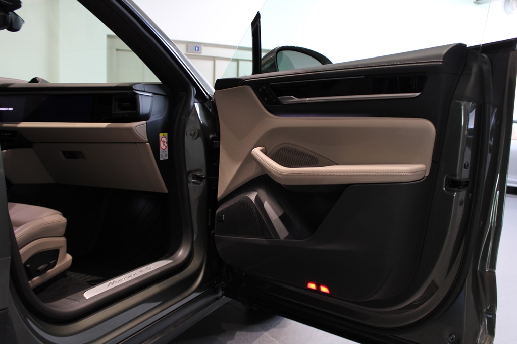 Porsche Macan ATL28D