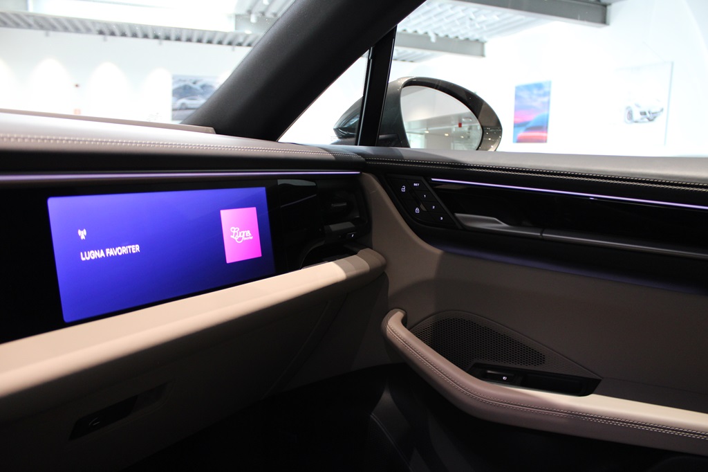 Porsche Macan ATL28D