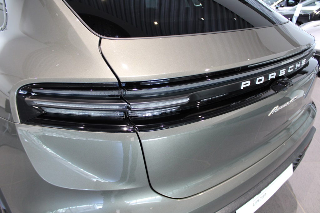 Porsche Macan ATL28D