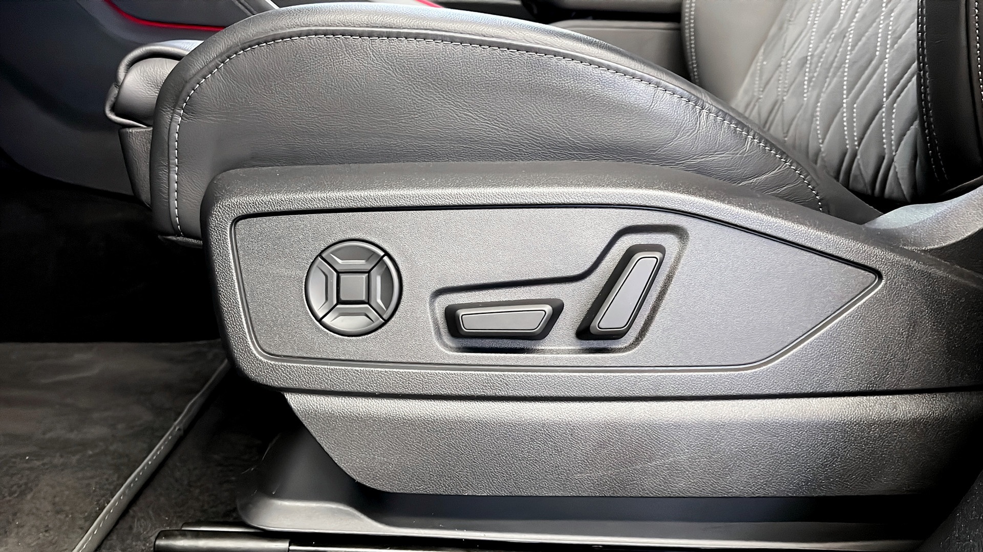 Audi Q5 ATM65S