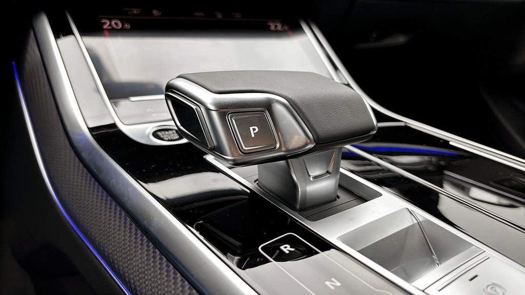 Audi Q8 TFSI e ATP65K