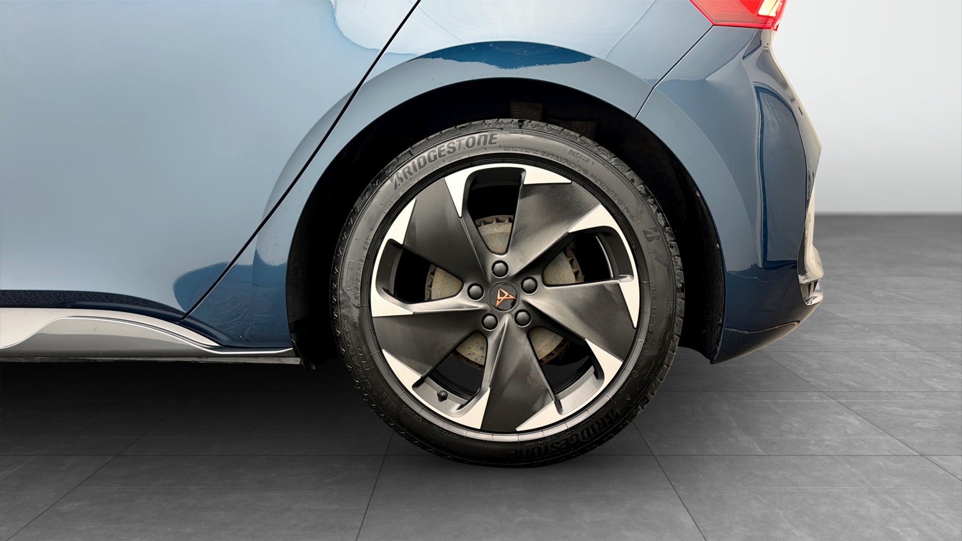 CUPRA Born AUN64L