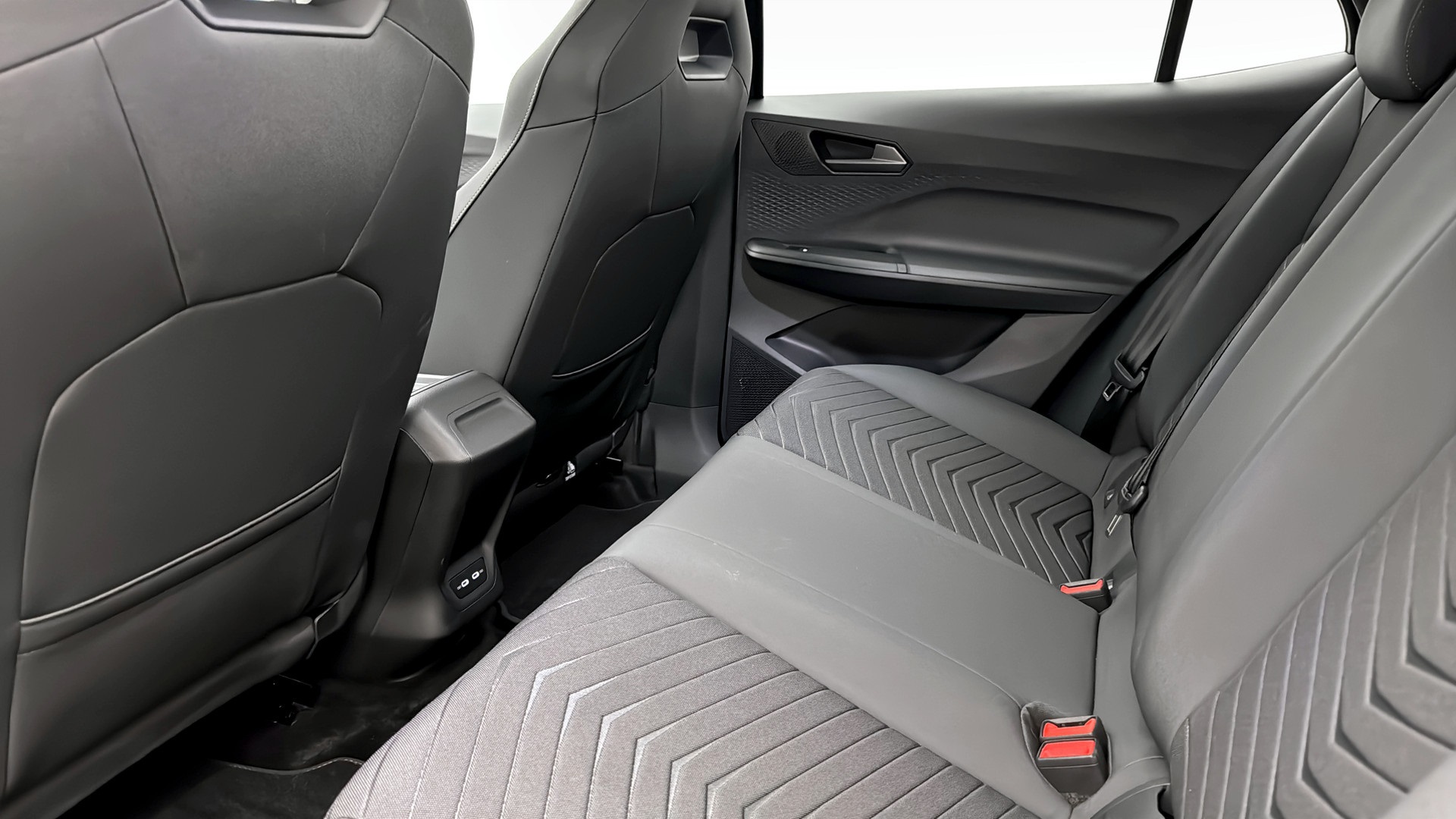 CUPRA Born AUN64L
