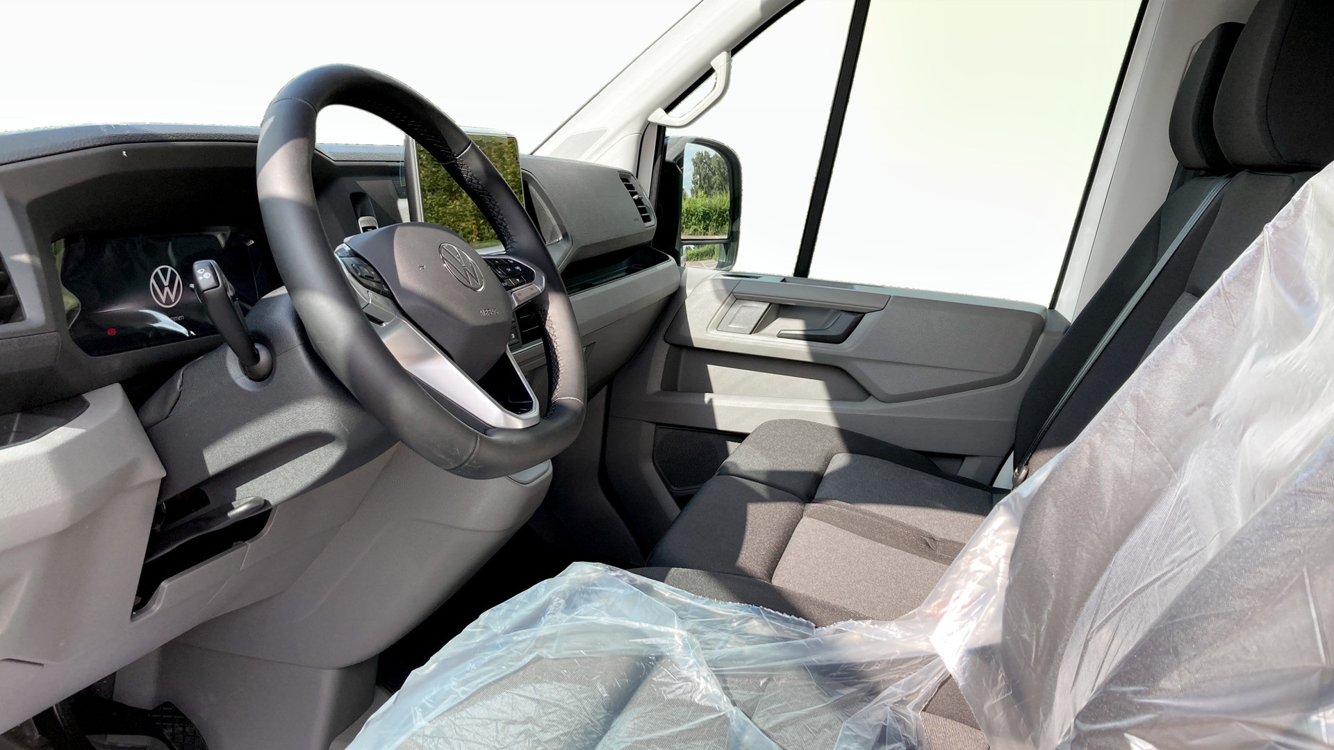 Volkswagen Crafter Skåp kort hjulbas AUN64R