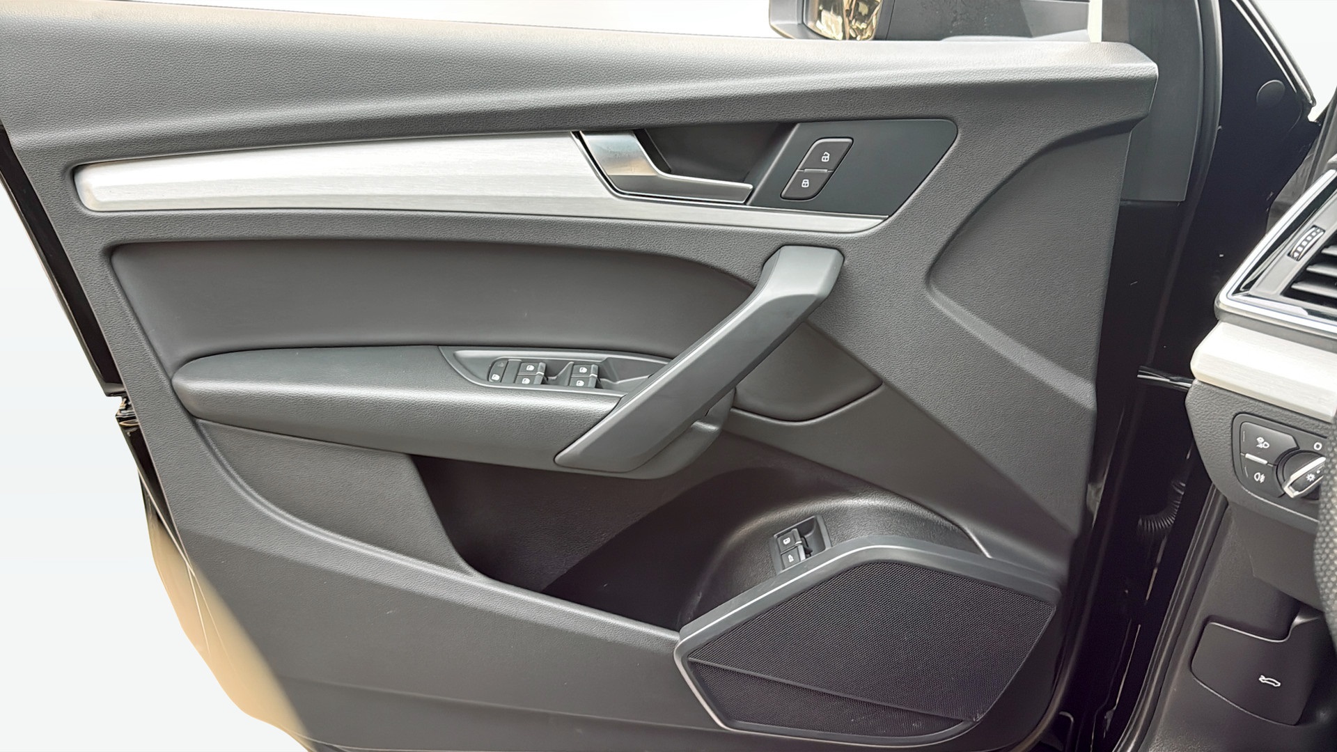 Audi Q5 AUT31Y