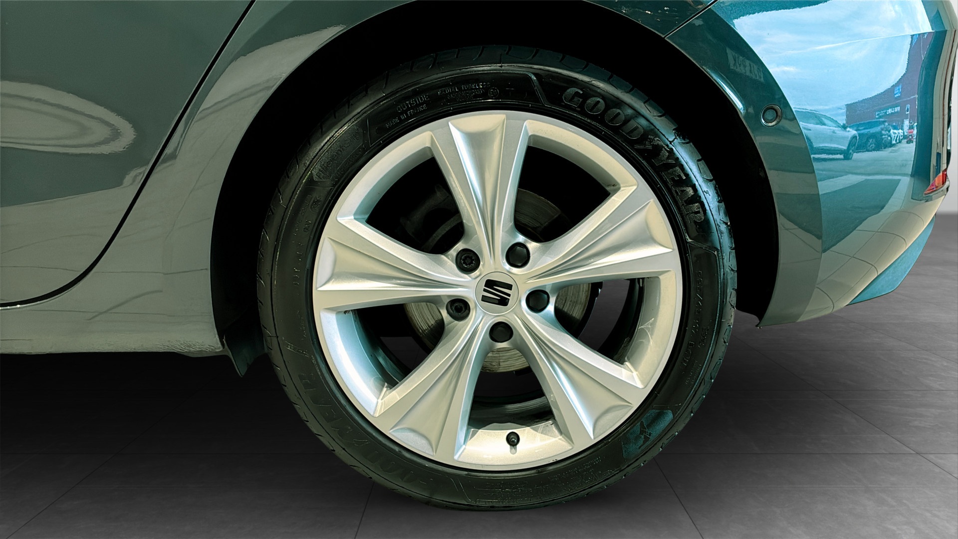 SEAT Leon AWA41J