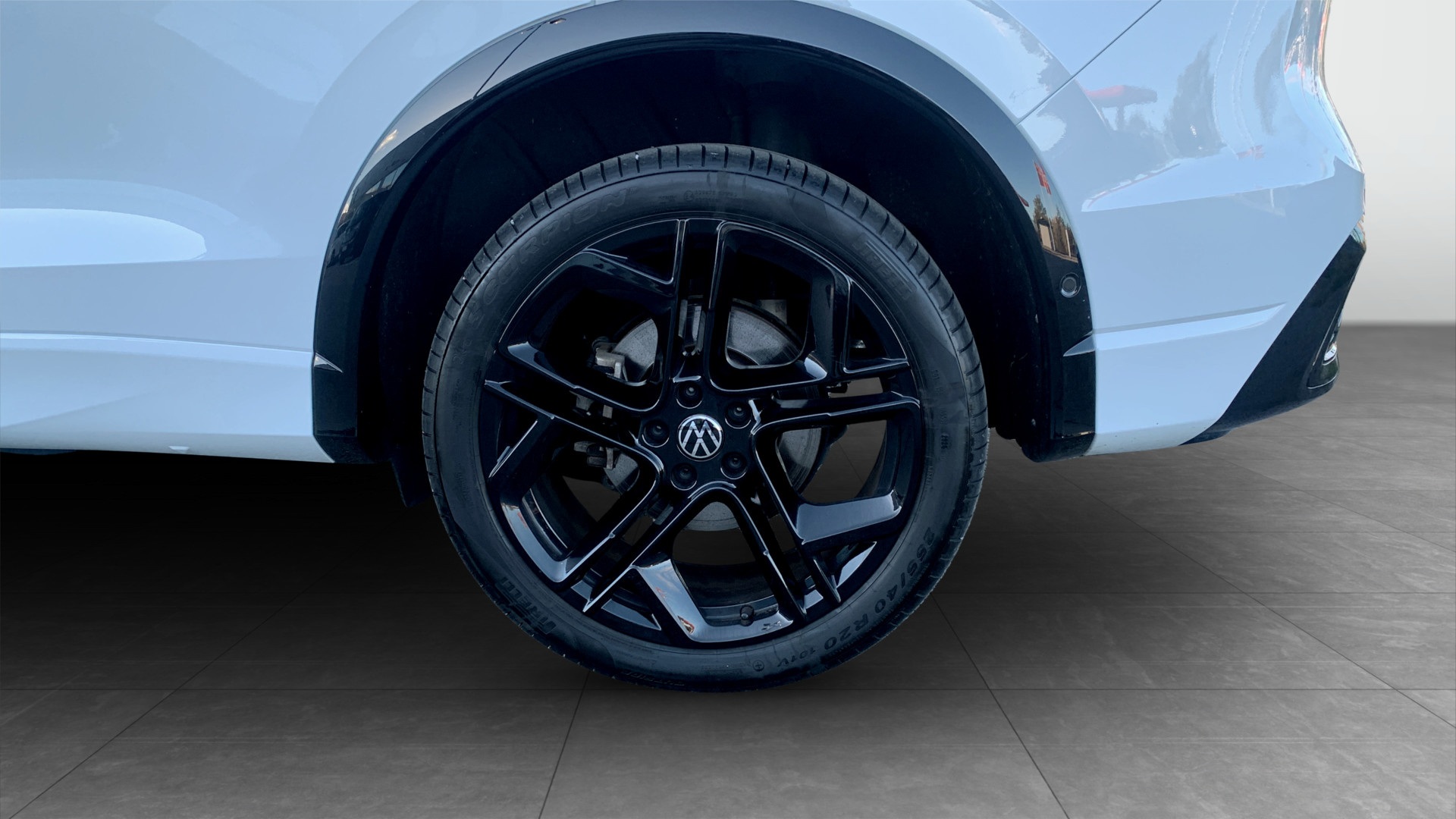 Volkswagen Tiguan AWB24X