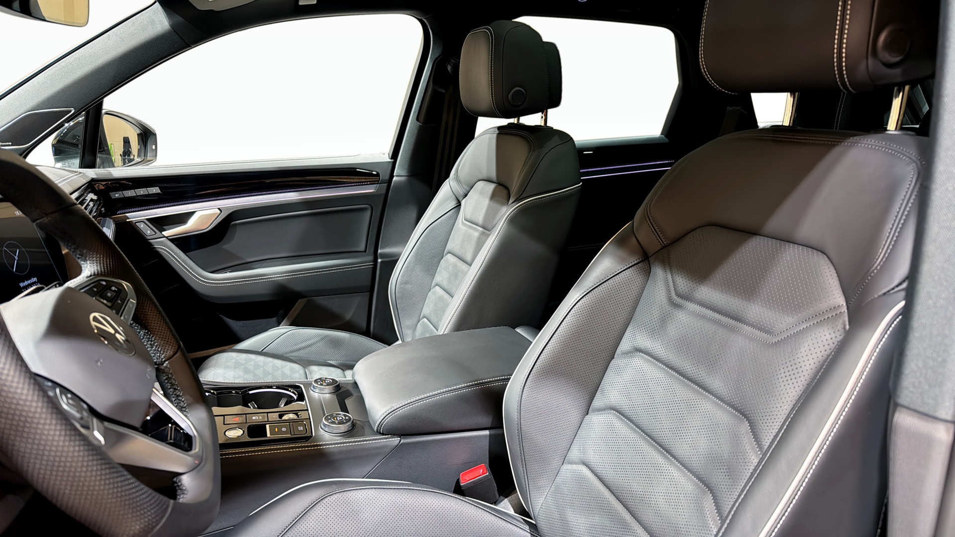 Volkswagen Touareg AWH83M