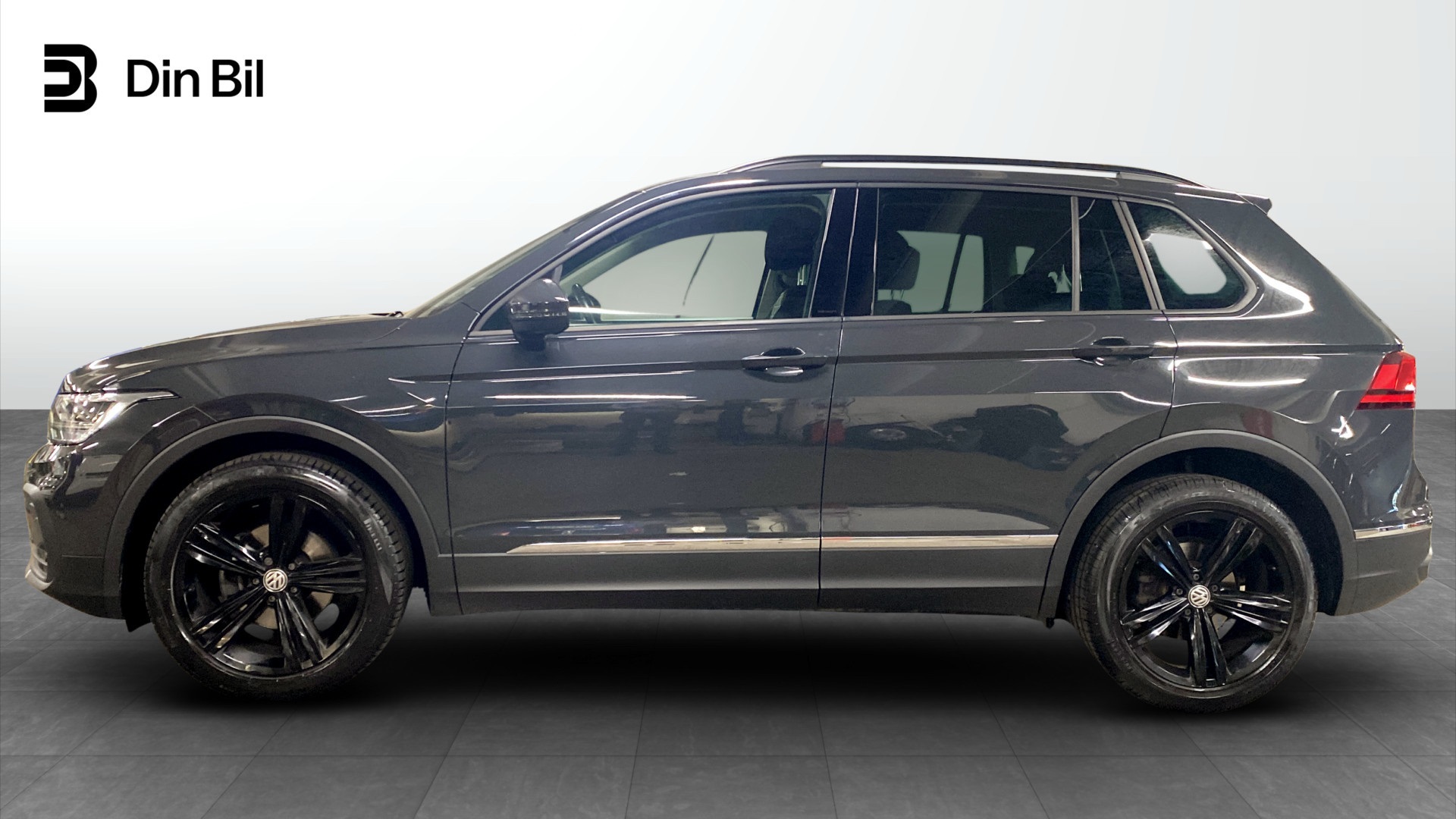 Volkswagen Tiguan AXE23K
