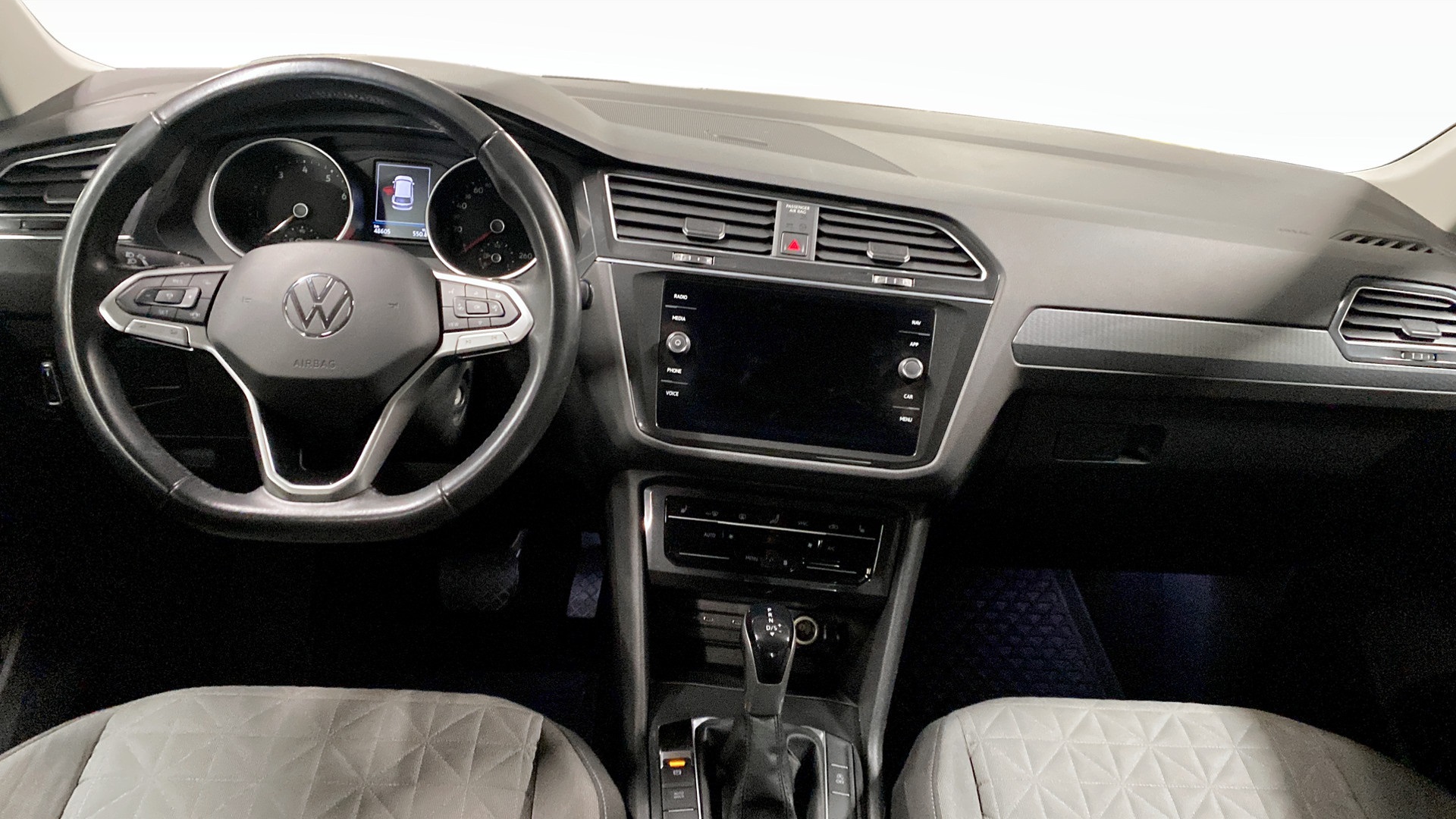 Volkswagen Tiguan AXE23K