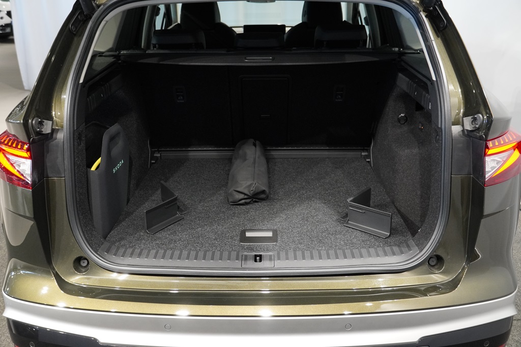 Skoda Enyaq AXH29D