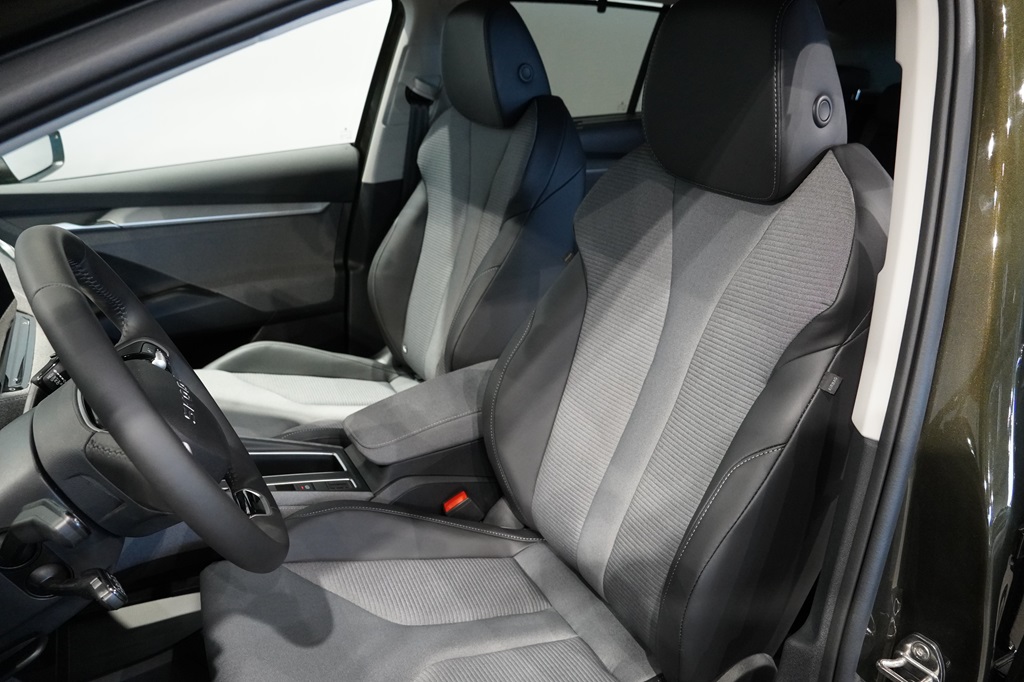 Skoda Enyaq AXH29D