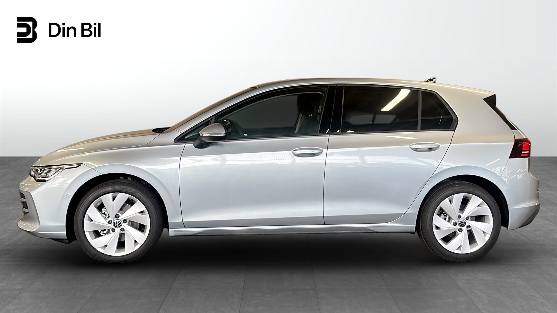 Volkswagen Golf AXL82M