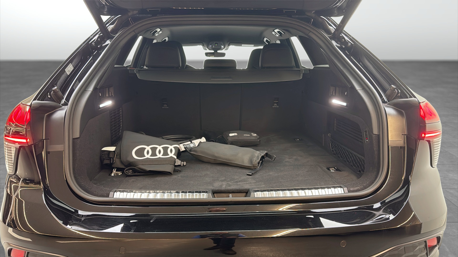 Audi A6 Avant AXT64X