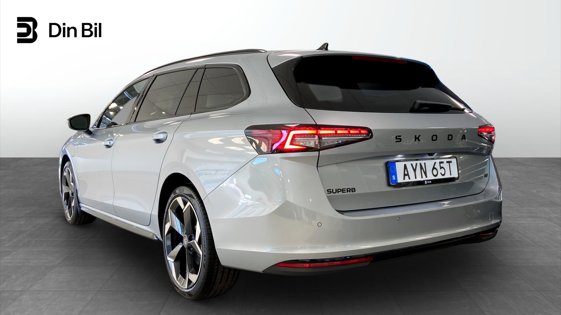 Skoda Superb Combi AYN65T
