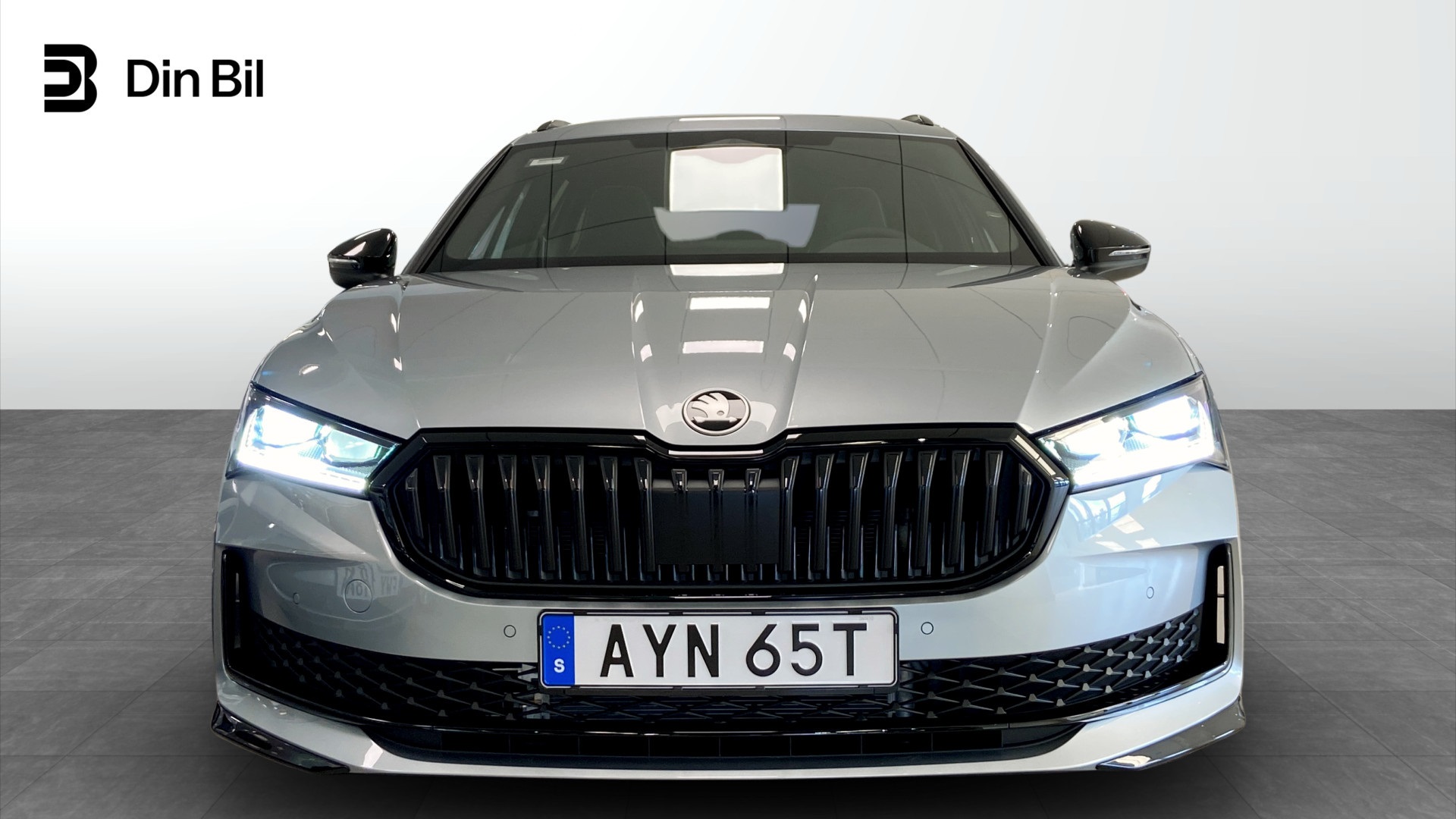 Skoda Superb Combi AYN65T