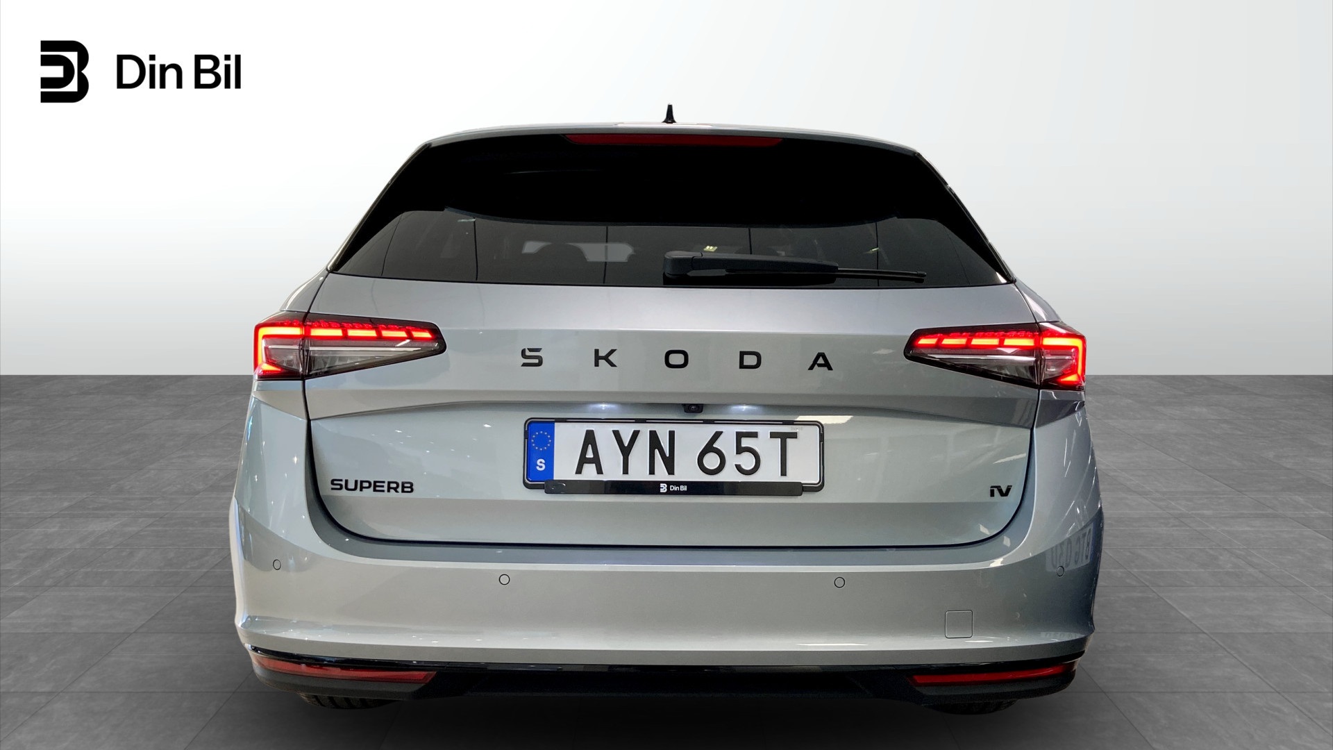Skoda Superb Combi AYN65T