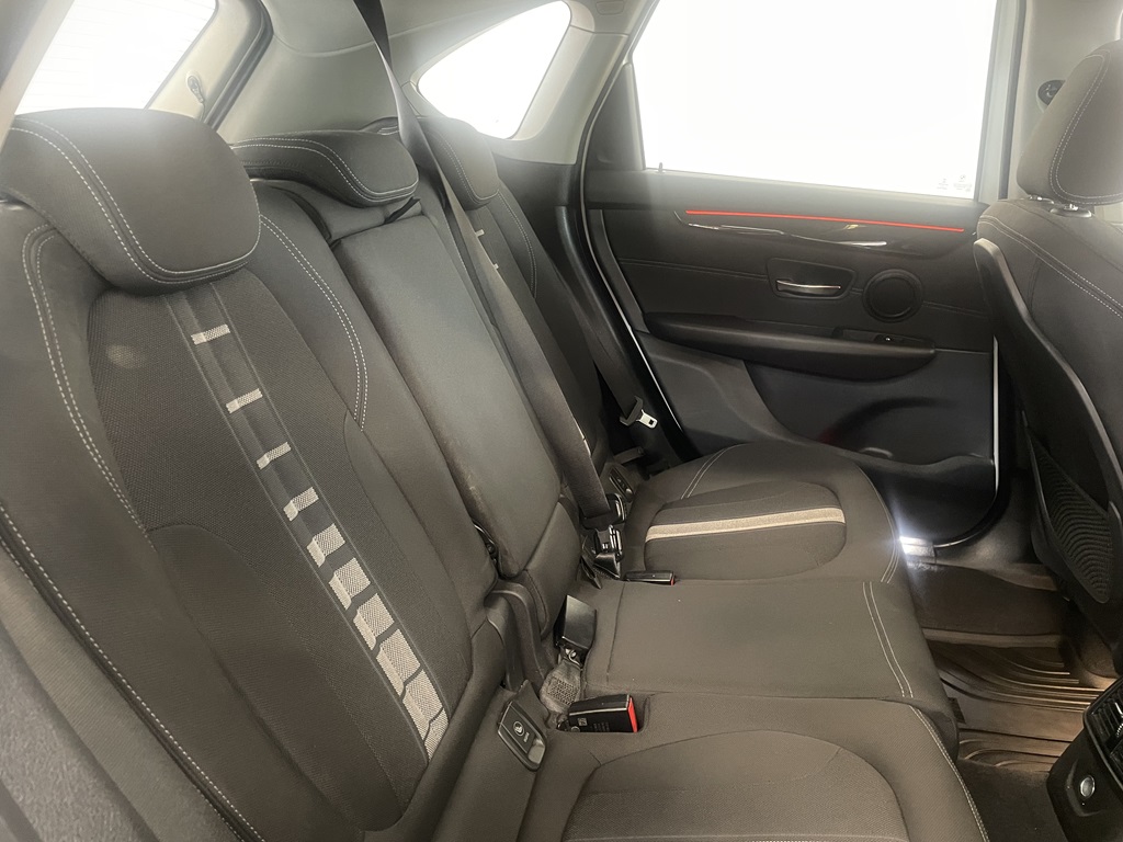 BMW 218 Active Tourer AYT599