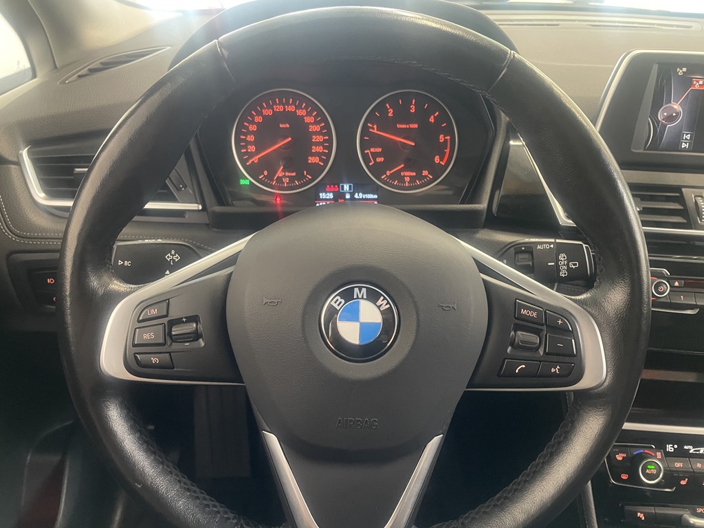BMW 218 Active Tourer AYT599
