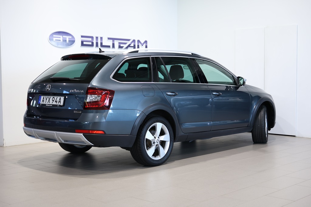 Skoda Octavia Combi AYX94A