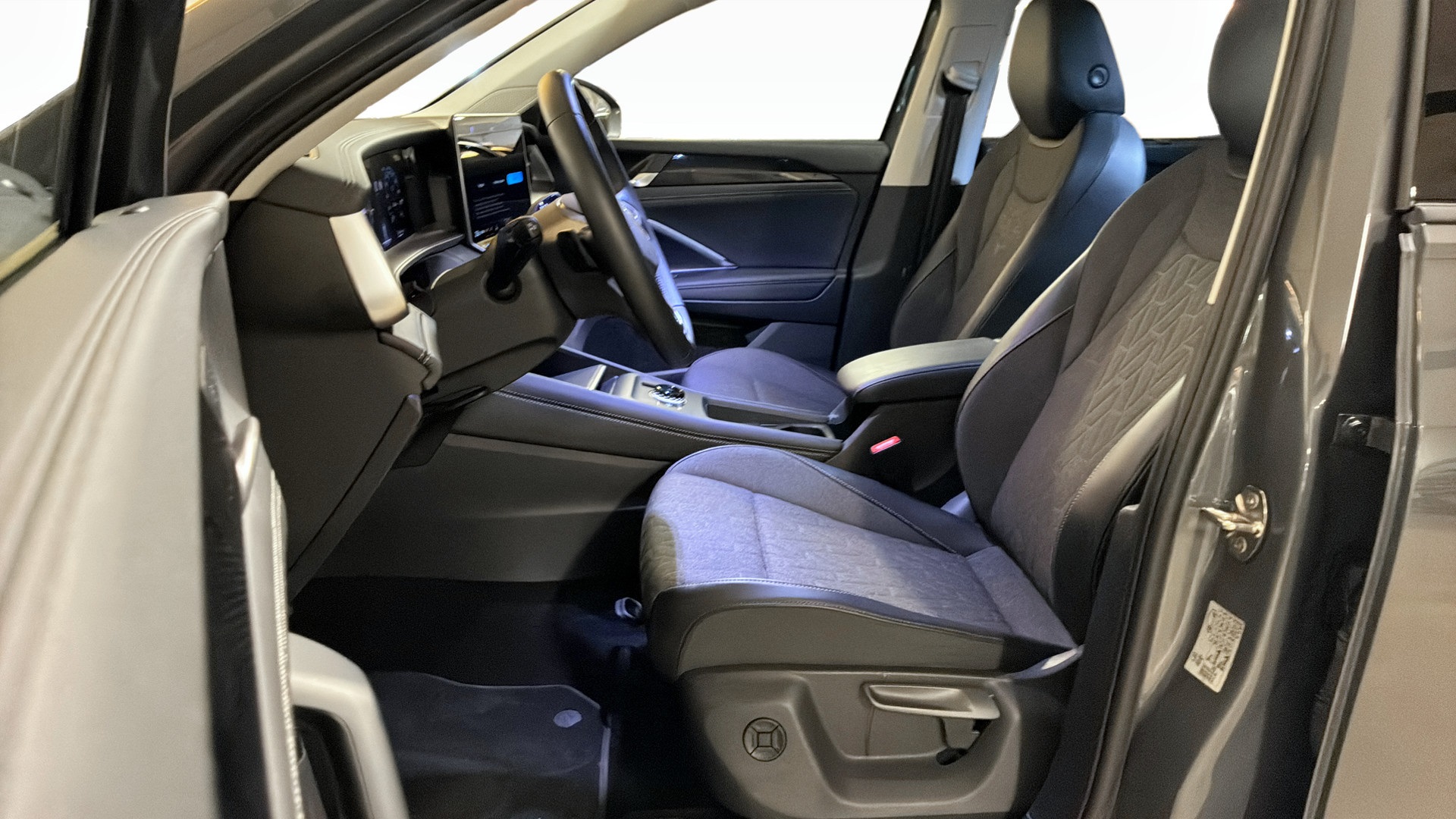 Volkswagen Tayron AZH27R