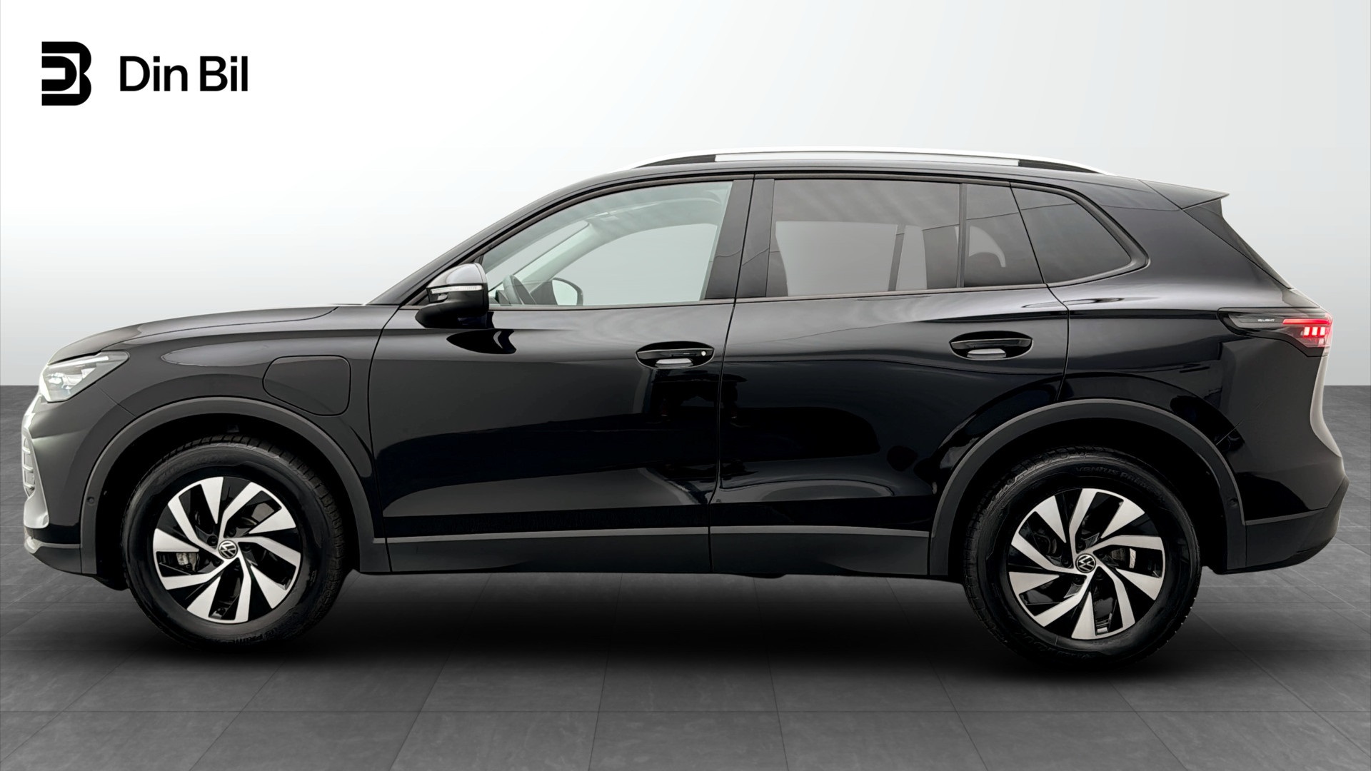 Volkswagen Tiguan AZH28M