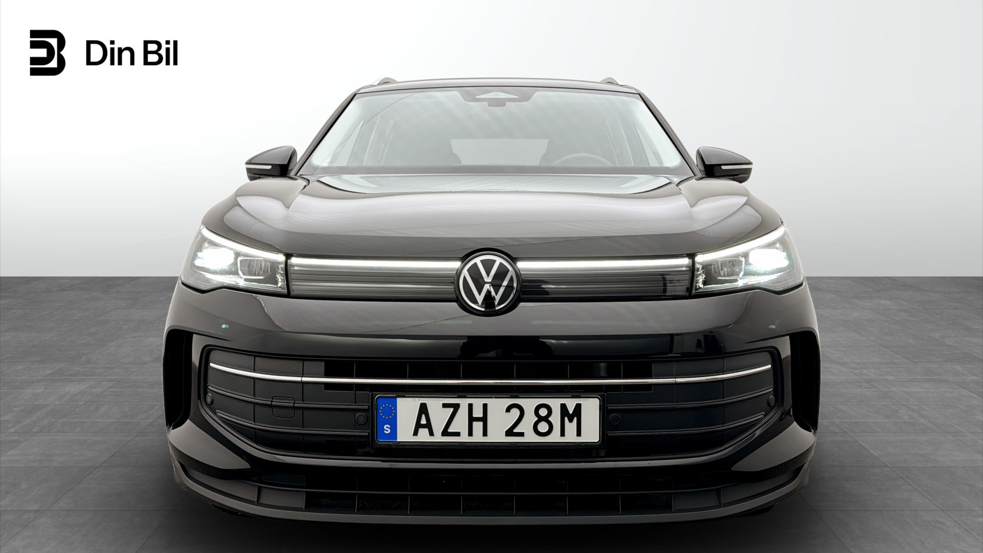 Volkswagen Tiguan AZH28M