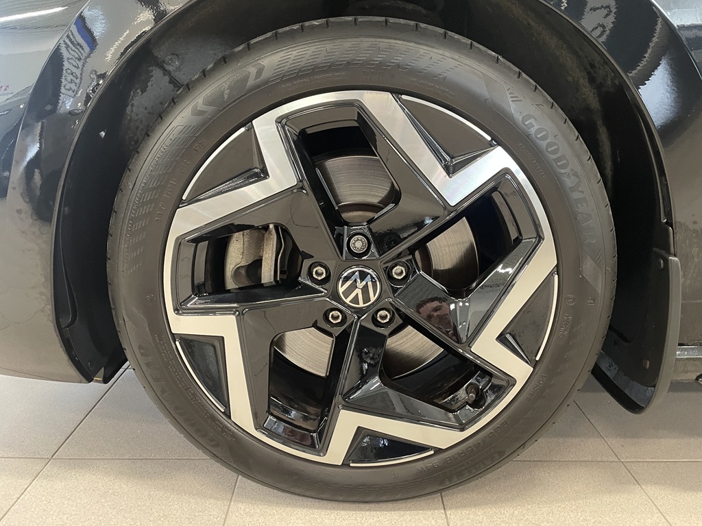 Volkswagen Passat AZN28K