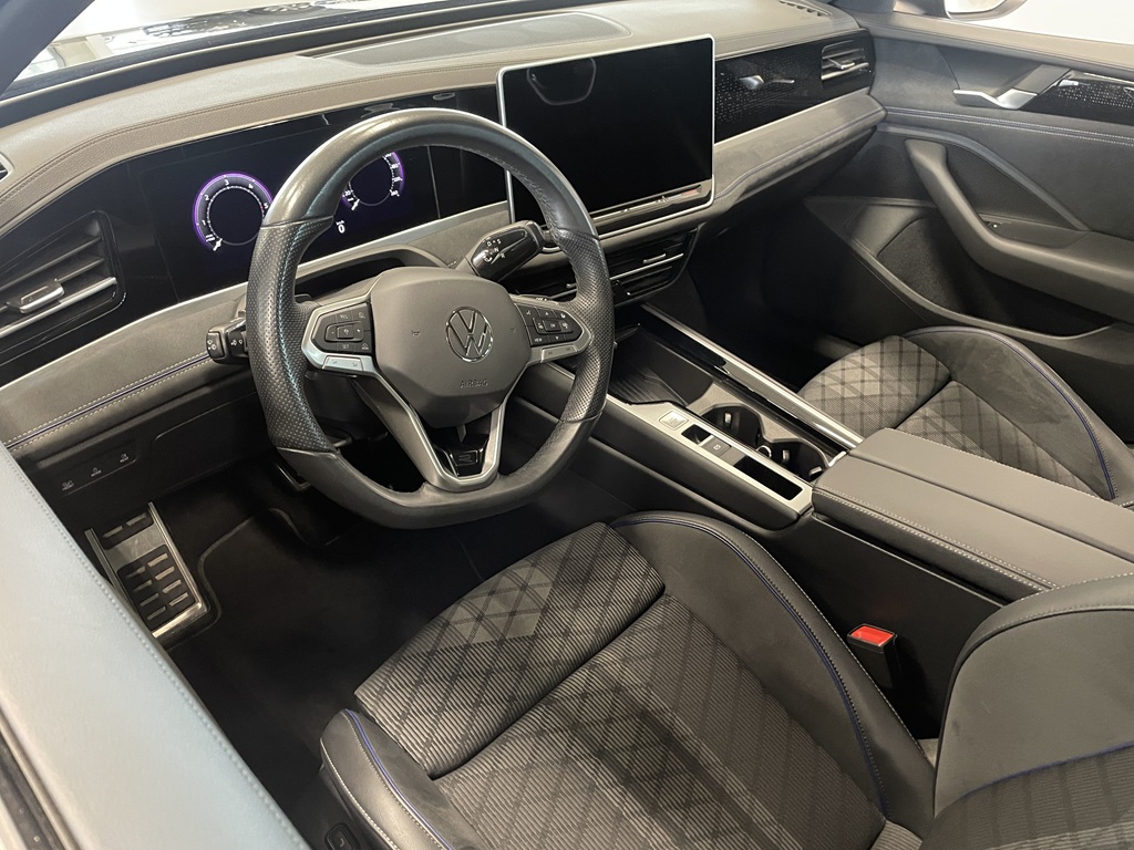 Volkswagen Passat AZN28K