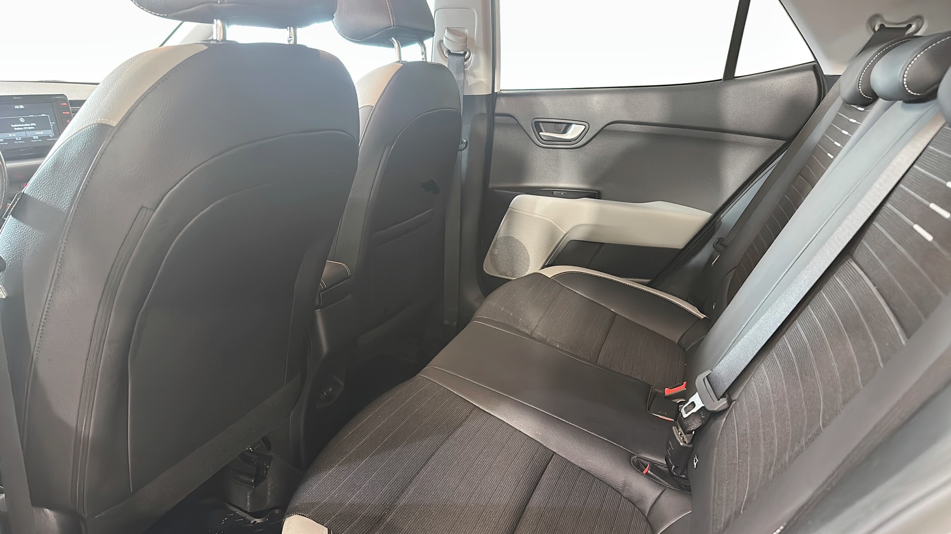 Kia Stonic BAE24N