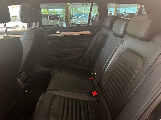 Volkswagen Passat BAZ42D