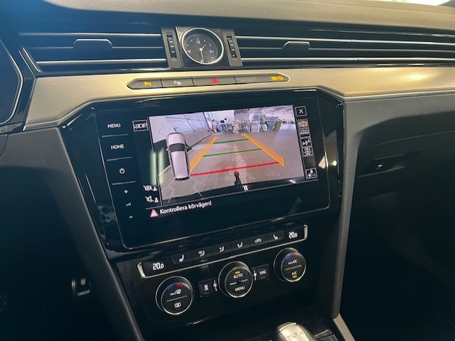 Volkswagen Passat BAZ42D