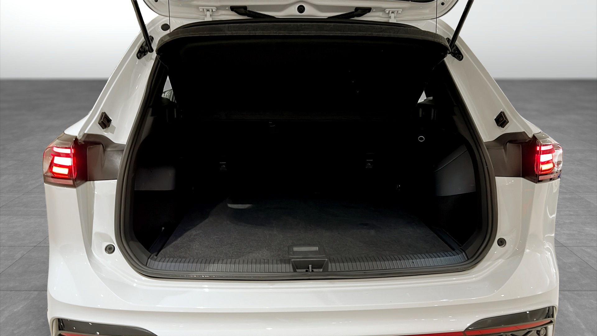 Volkswagen Tiguan BBH93X