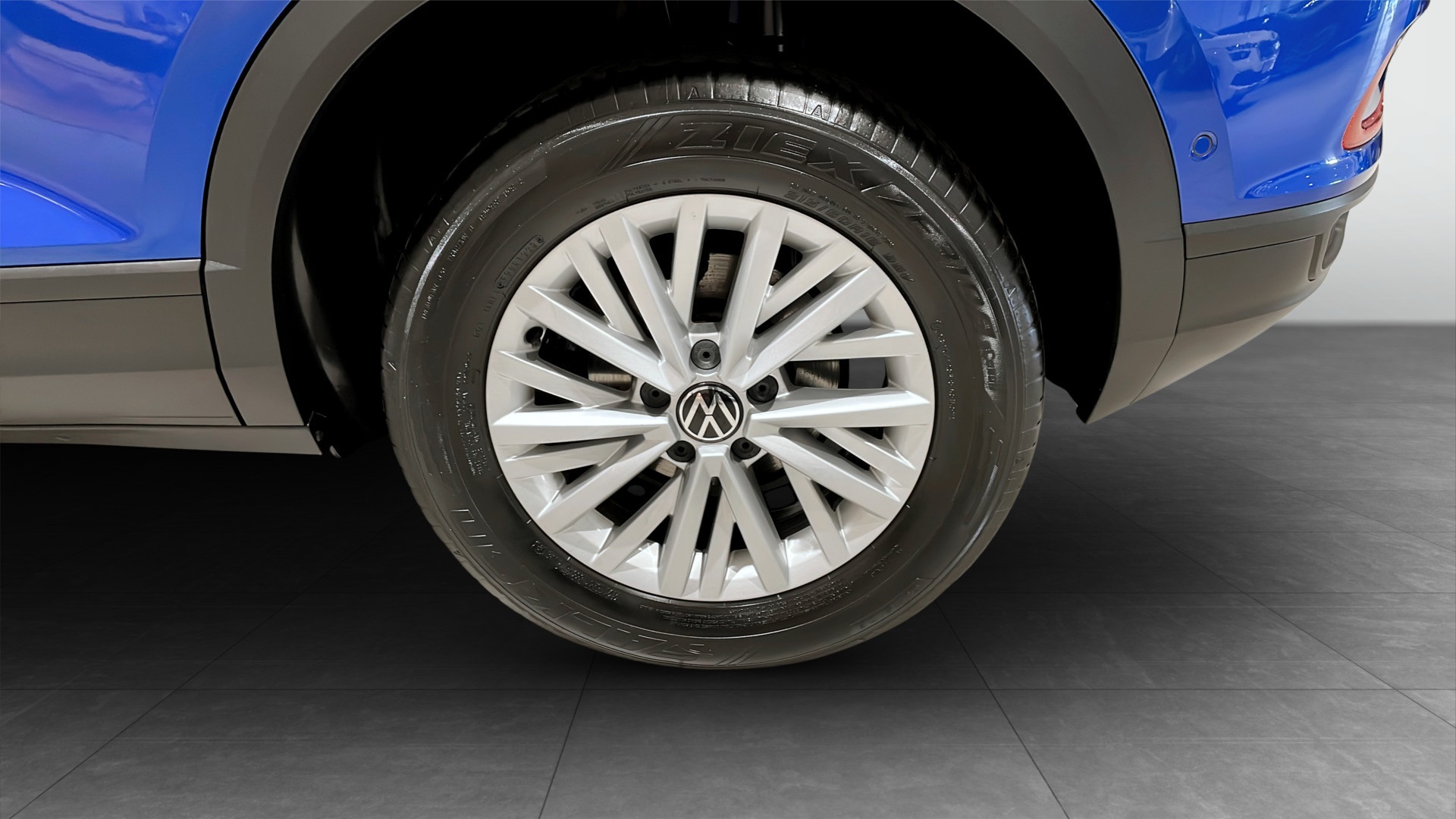 Volkswagen T-Roc BBJ75L
