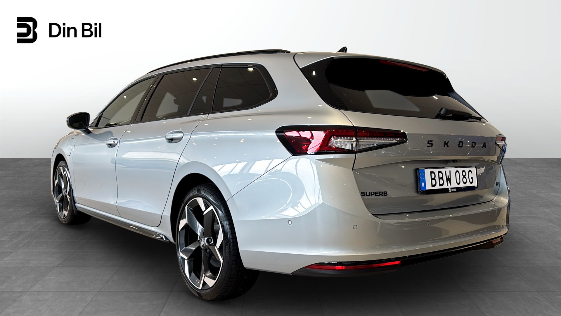 Skoda Superb Combi BBW08G