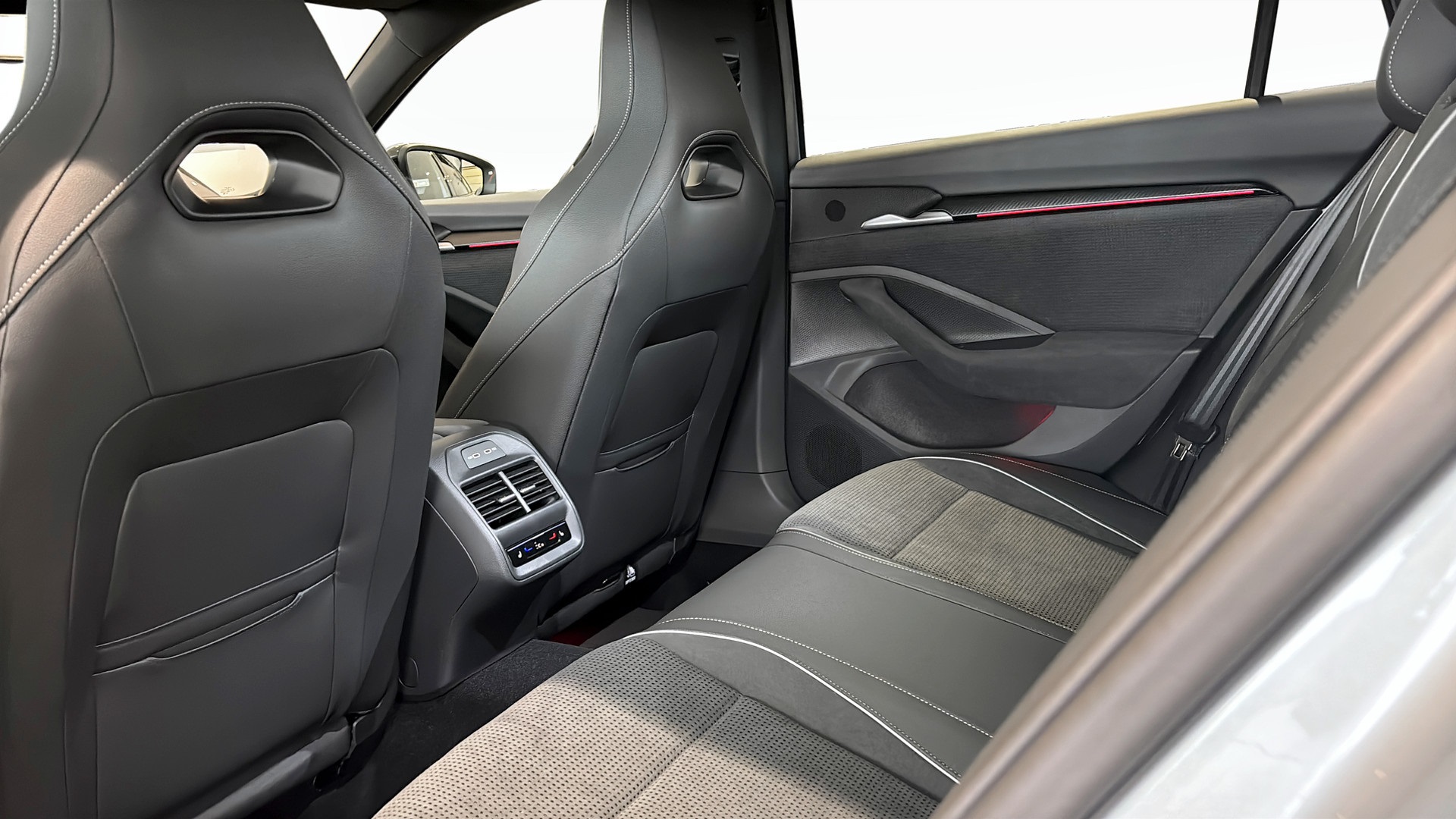 Skoda Superb Combi BBW08G